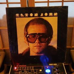 1975 Elton John Tour Guide