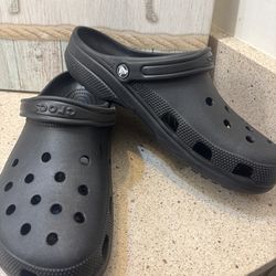 Crocs Classic Unisex Clogs Black Adult Size Men’s 10 Women’s 12 US   Excellent Condition. Clean, well cared for, lots of life left . Ready for pickup 