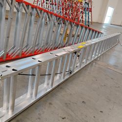 40 Ft Werner Aluminum Extension Ladder New