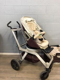 Orbit G2 stroller with base and carry bag $120