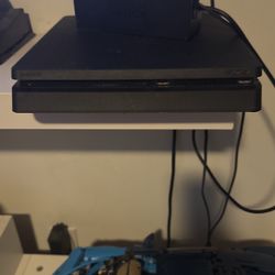 PS4 Slim With Controller 