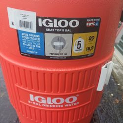 Brand New Igloo 5 Gallon Cooler Jug