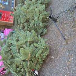 Christmas Tree With Lights Included 