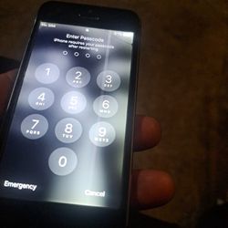 IPhone 5 C Passcode Locked