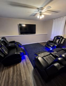BLACK LEATHER RECLINERS - LED’s 😍