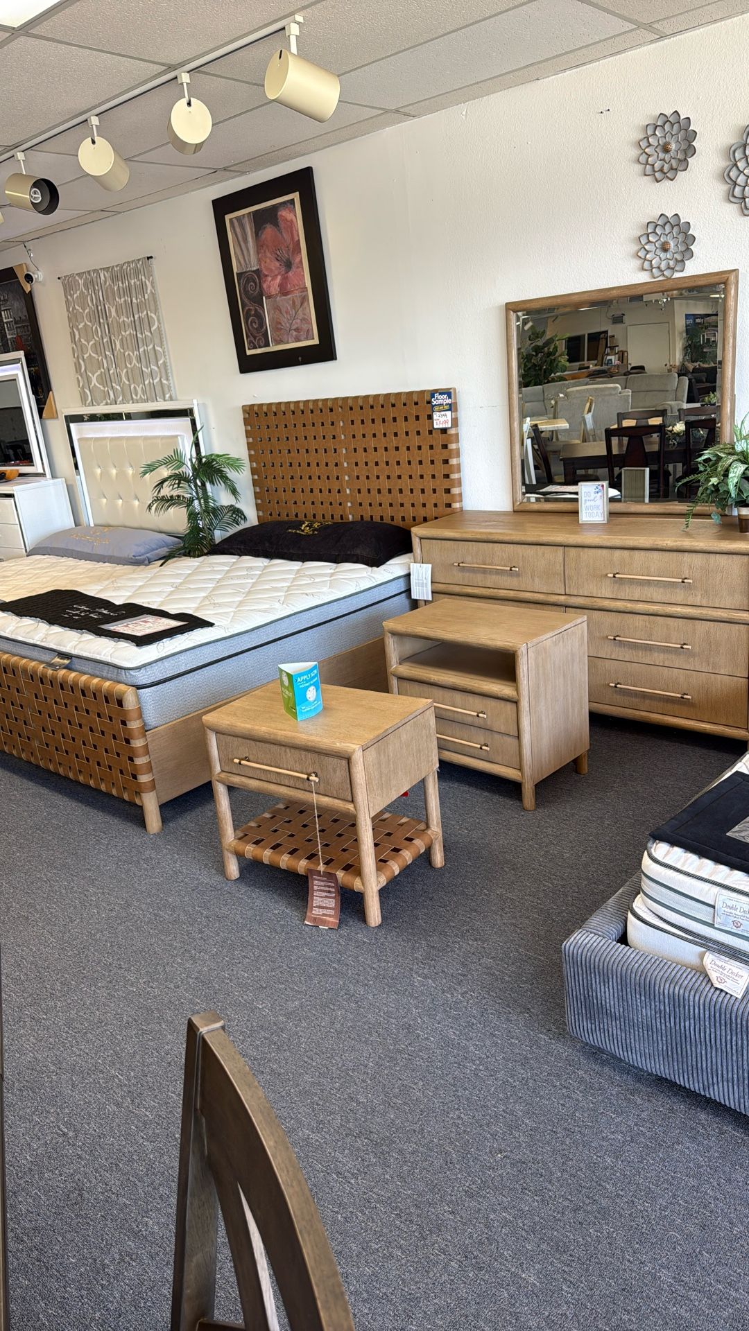 4PC modern Bedroom Set ON SALE
