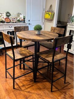 Dinning Table and Chairs