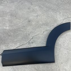 2020-2025 MAZDA CX-30 DM REAR LEFT SIDE DOOR LOWER WHEEL ARCH FLARE MOLDING OEM DCH9-51RD1