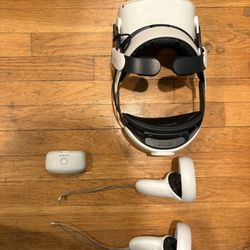 Brand New, Meta Quest 2, 125GB With portable charging 