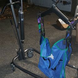 Drive 13023SV Hydraulic Silver Vein Patient Lift with slings