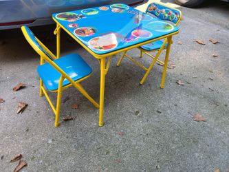 Toy story kids table and chairs