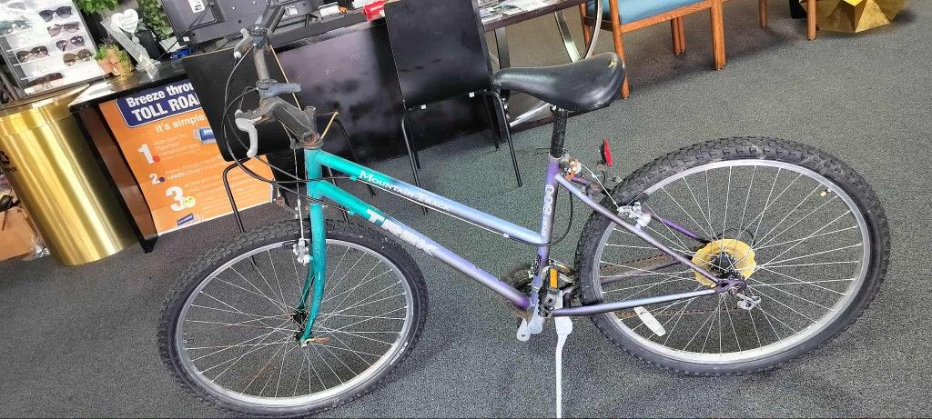 26 inch Trek Mountain Track Bicycle