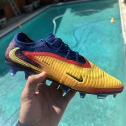 Nike Phantom 6 Elite Low x Haaland FG Men’s Cleats 9.5