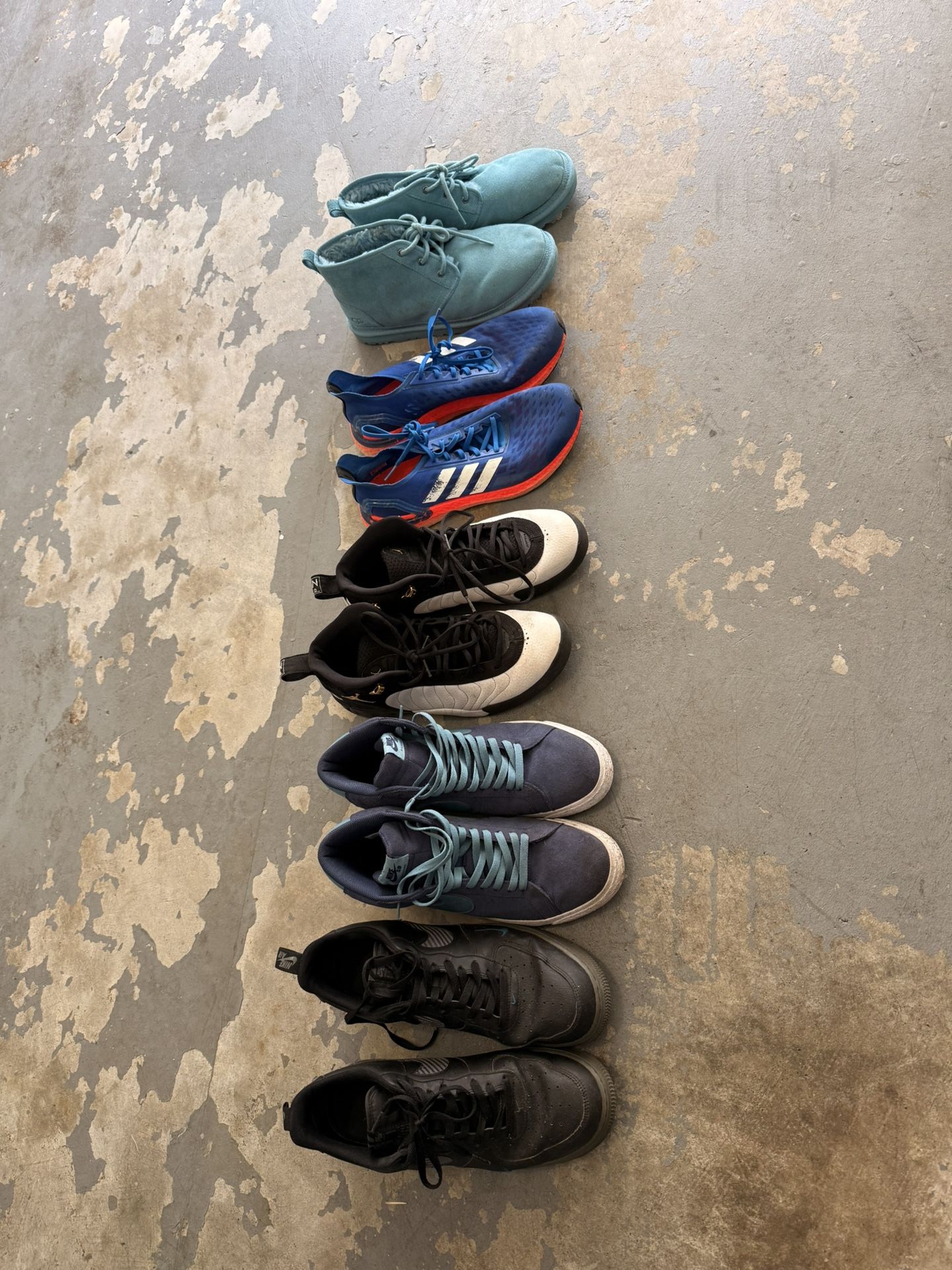 SHOES FOR SALE QUICK IN BUNCH