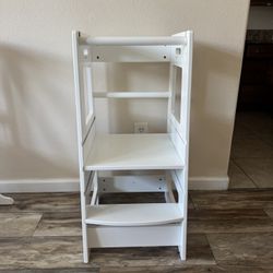 White Wood Toddler Standing Tower