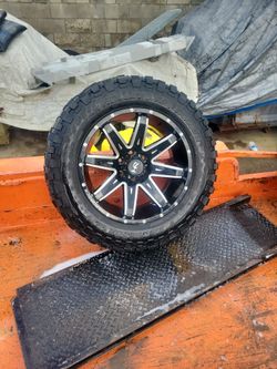 20" Hardcore Rims And Tires