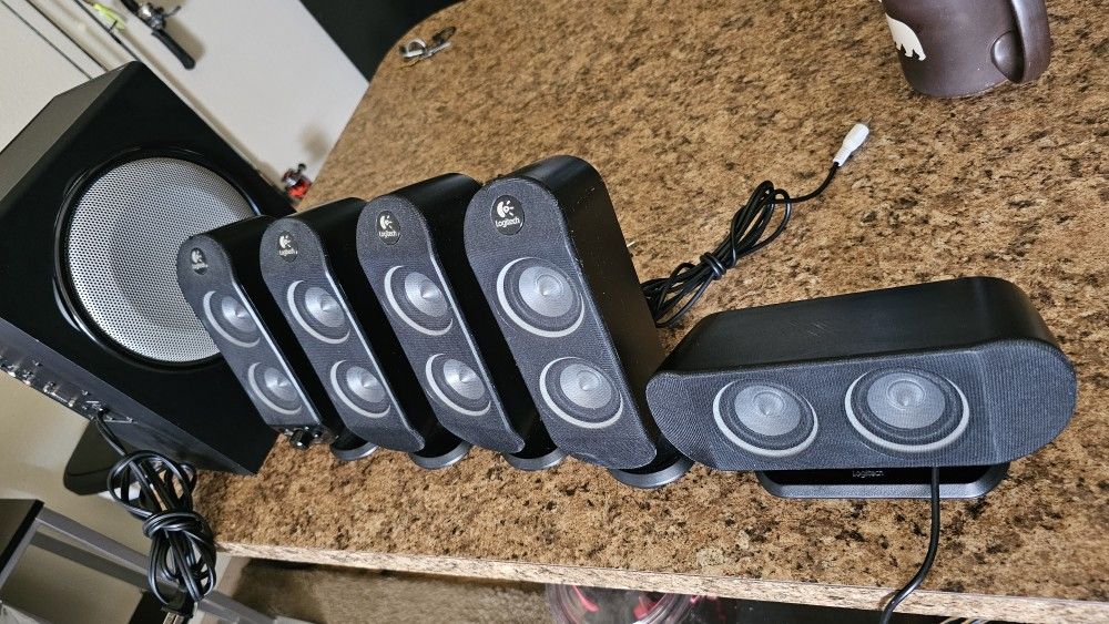 Logitech X-530, 5.1 Speaker Surround System 