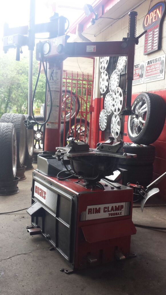 Tire changer COATS 7065AX for Sale in Houston, TX OfferUp