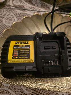 DEWALT DCB1106 12V/20V MAX 6 Amp Lithium-Ion Battery Charger