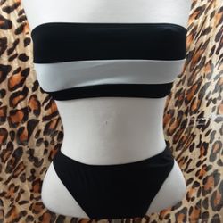 Black And White Bikini 👙 