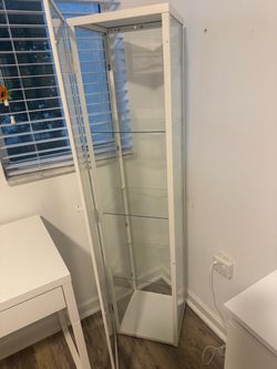 Glass cabinet