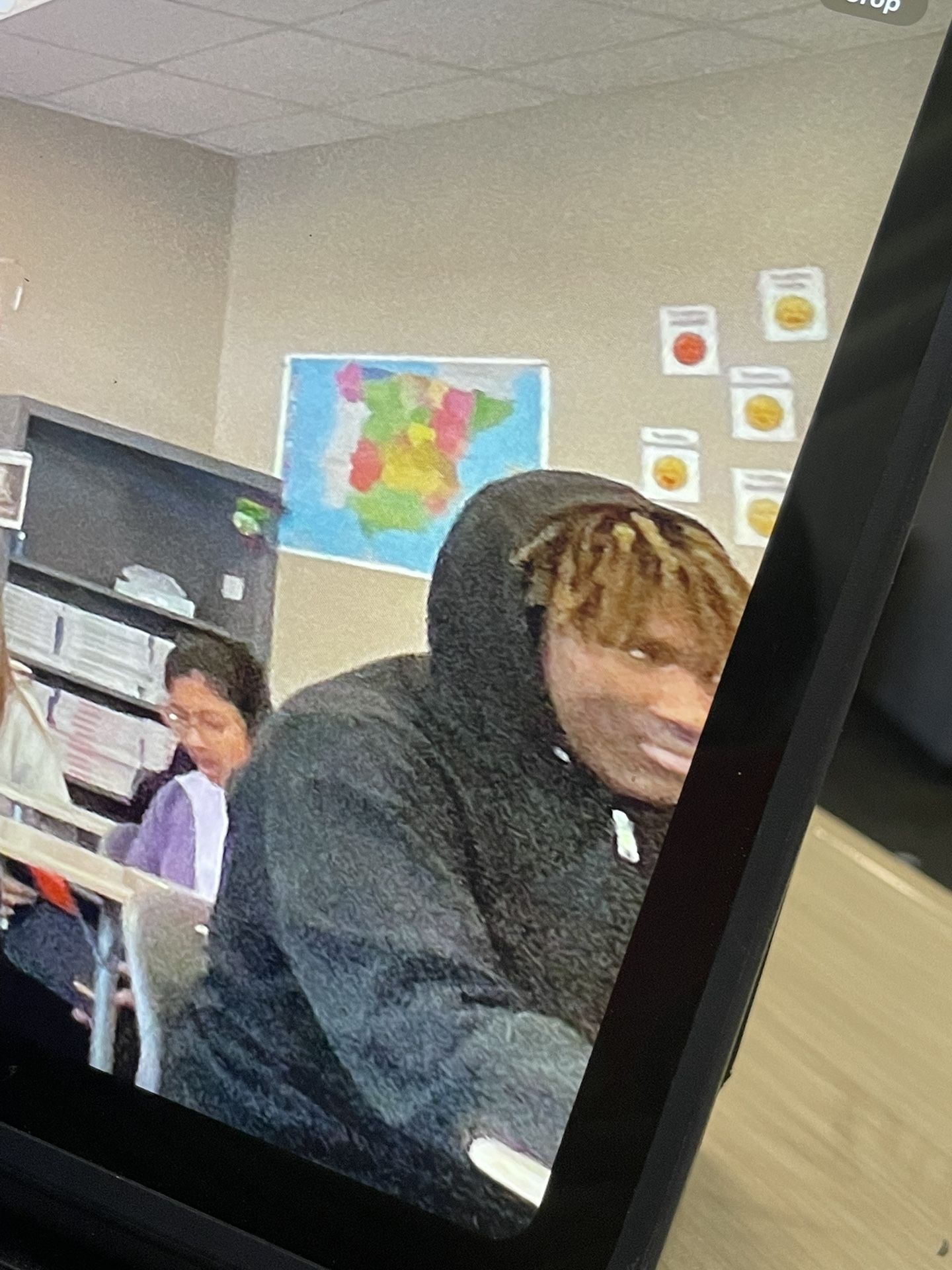 Hi