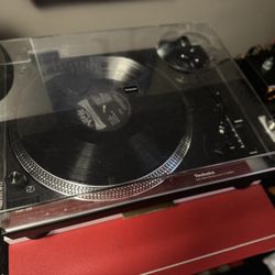 Technics SL-1200MK7