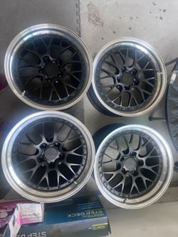 Set of 4 rims rotiform 5x130