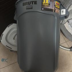 Trash Can 