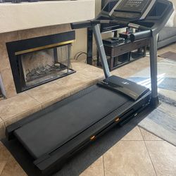 Treadmill - Excellent Condition