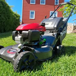 Honda HRN216 VKA 21" 3-in-1 Lawn Mower w/ Smart Drive Self-Propel