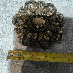 Woman’s Belt Buckle 
