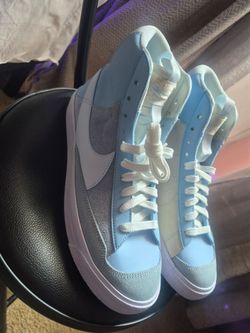 Nike  Size 7 Youth . 8 1/2  for Women