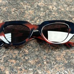 Women’s Gucci Sunglasses 