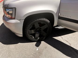 22” wheels and tires