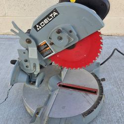 Delta 8" Portable Miter Saw