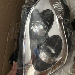 New 08-12 GMC Acadia Passenger Headlight