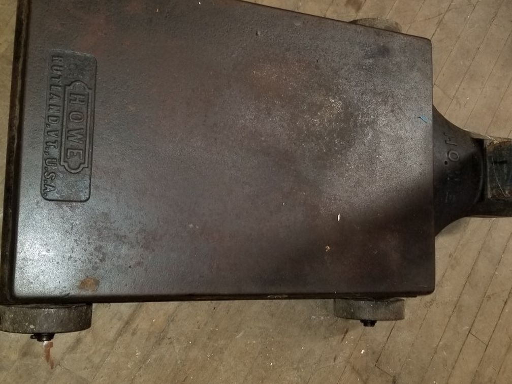 Howe Feed Scale