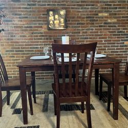Kitchen Table And Chairs