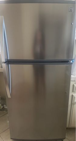 Kenmore Stainless Steel Top Freezer Refrigerator – Barely Used
