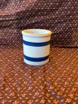 Vintage 1 quart crock
