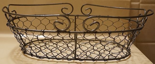 Metal Wired Bathroom Countertop Basket