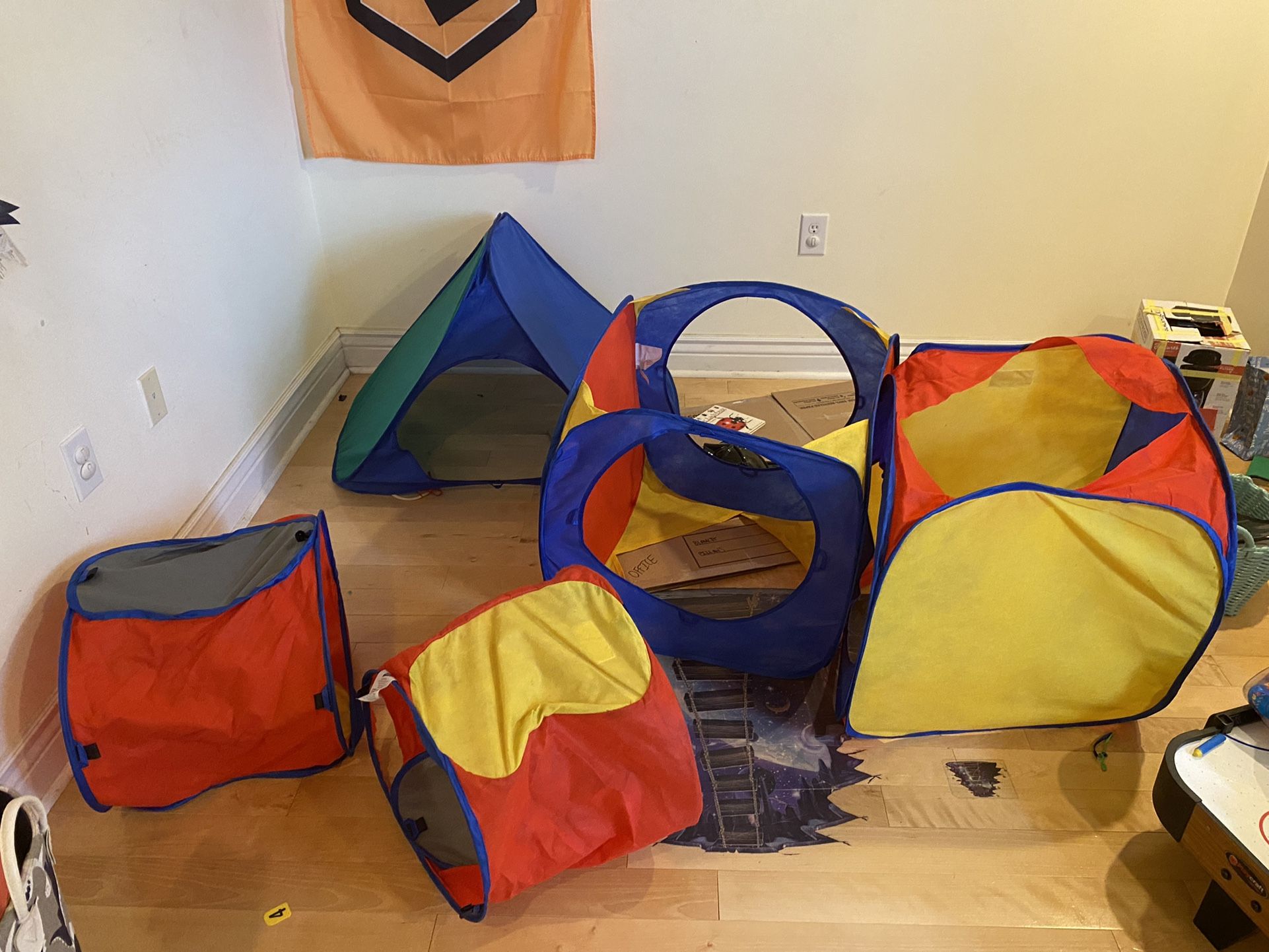 PlayHut 5 Piece Play Tent