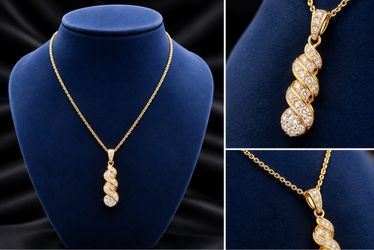 GOLD NECKLACE