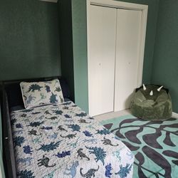 Dinasour Twin XL Comforter and Pillow Case