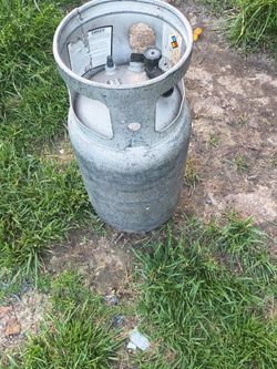 Full Propane tank forklift