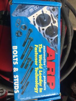 Honda head stud kit
