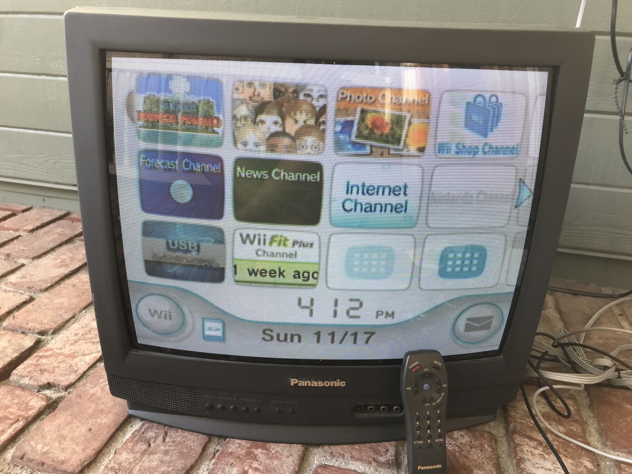 Panasonic 20” CRT TV w/remote - Two AV Jacks