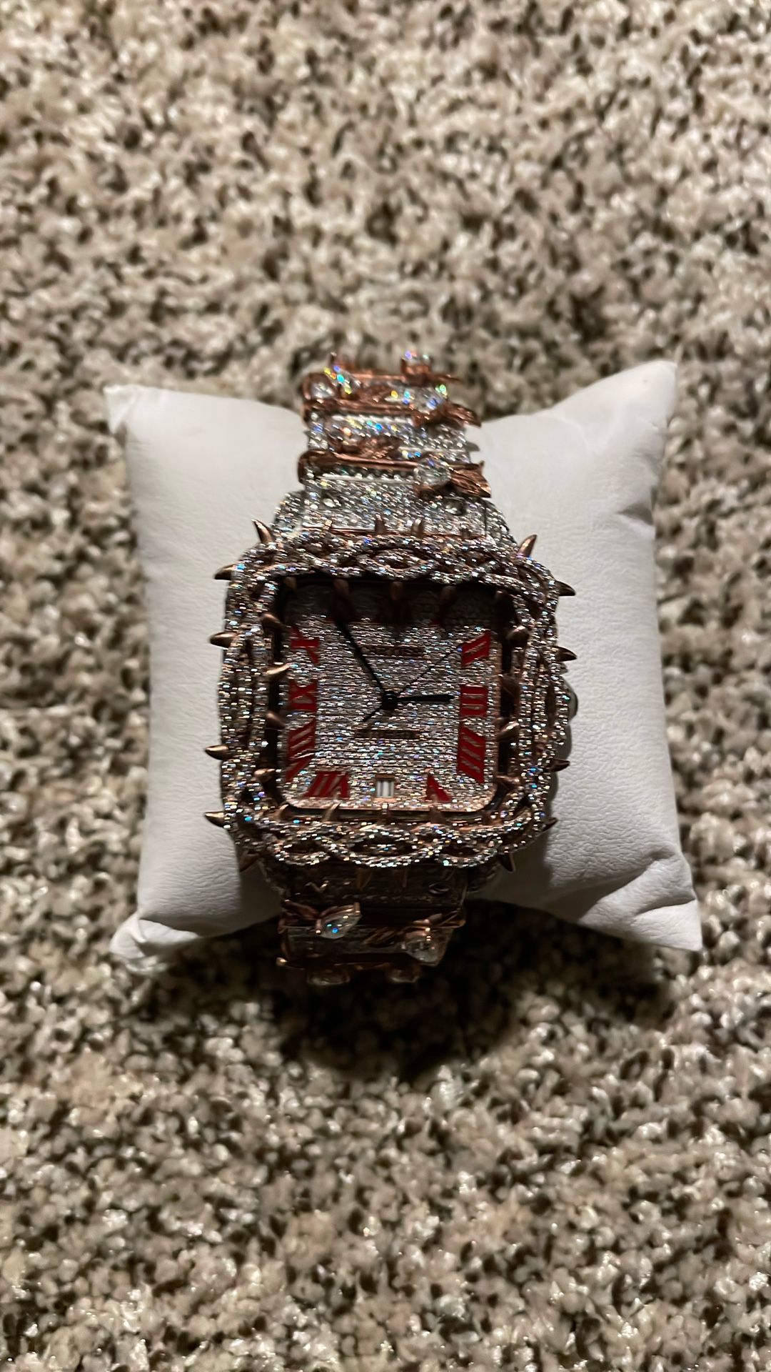 Rose Gold Cart With Thorns Moissanite