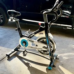 L Now D600 Indoor Cycling Bike – Gently Used – $150 (Englewood)